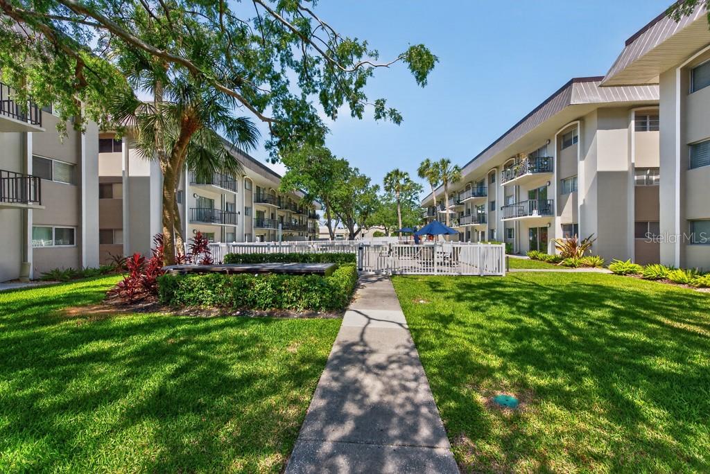 Image 28 of 43 For 4607 Fig Street 308