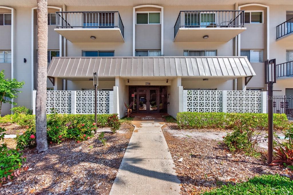 Image 3 of 43 For 4607 Fig Street 308