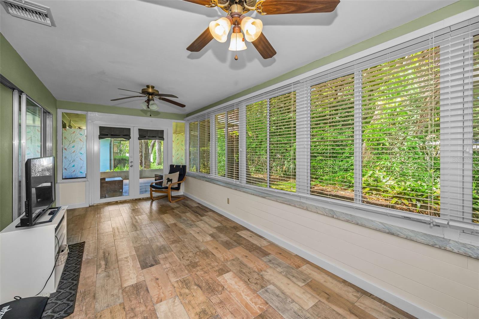 Image 17 of 48 For 1368 Williams Drive