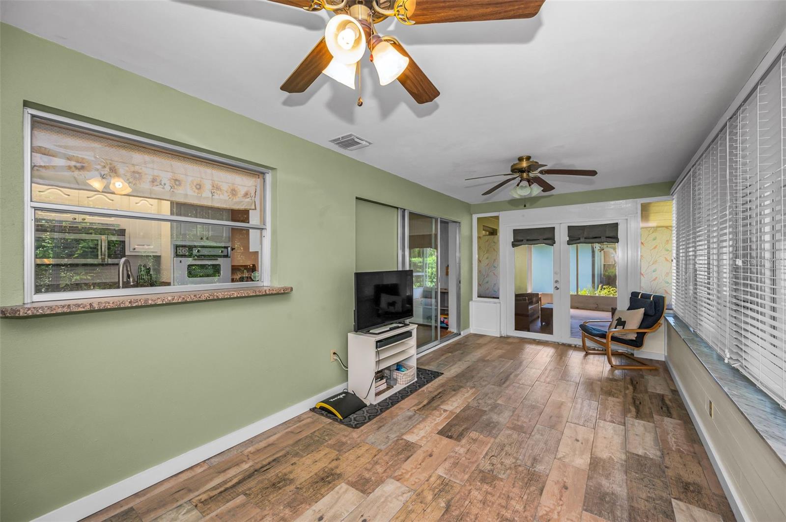 Image 18 of 48 For 1368 Williams Drive