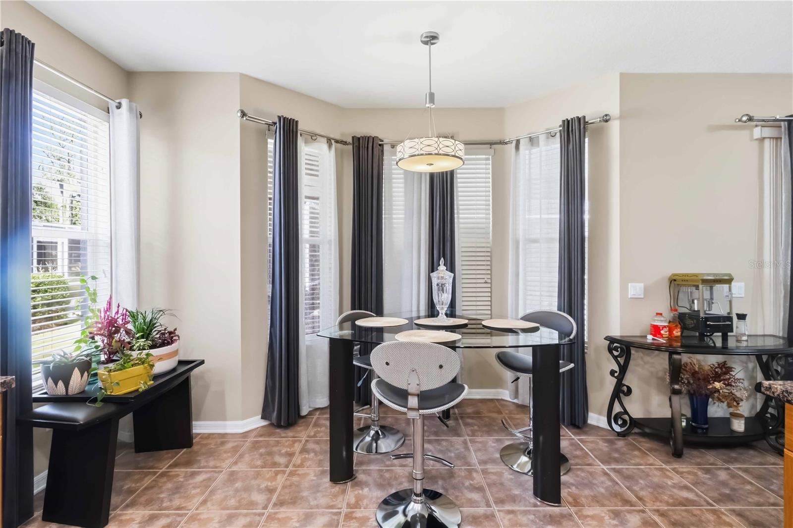 Image 14 of 58 For 10436 Canary Isle Drive