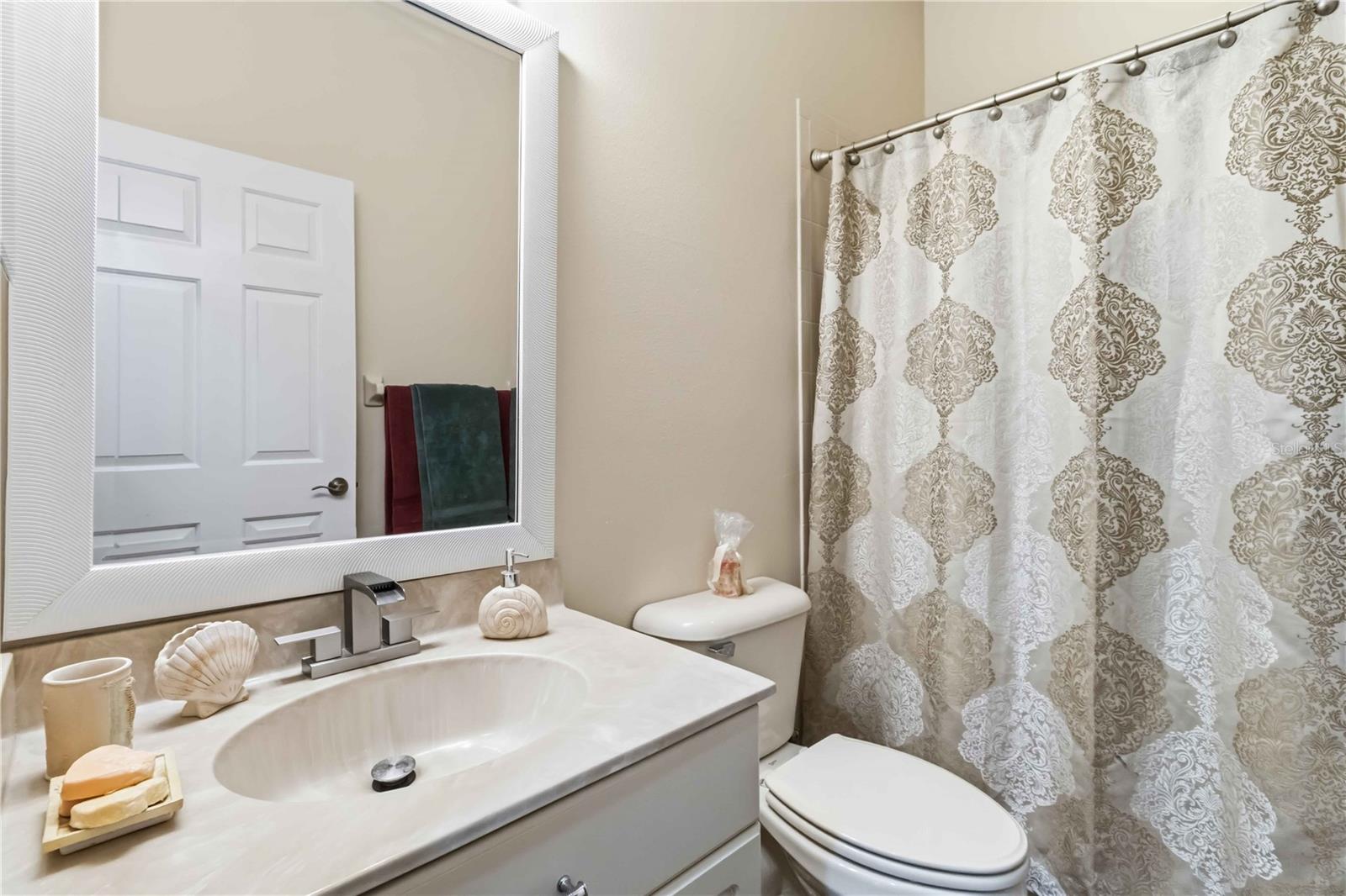 Image 19 of 58 For 10436 Canary Isle Drive