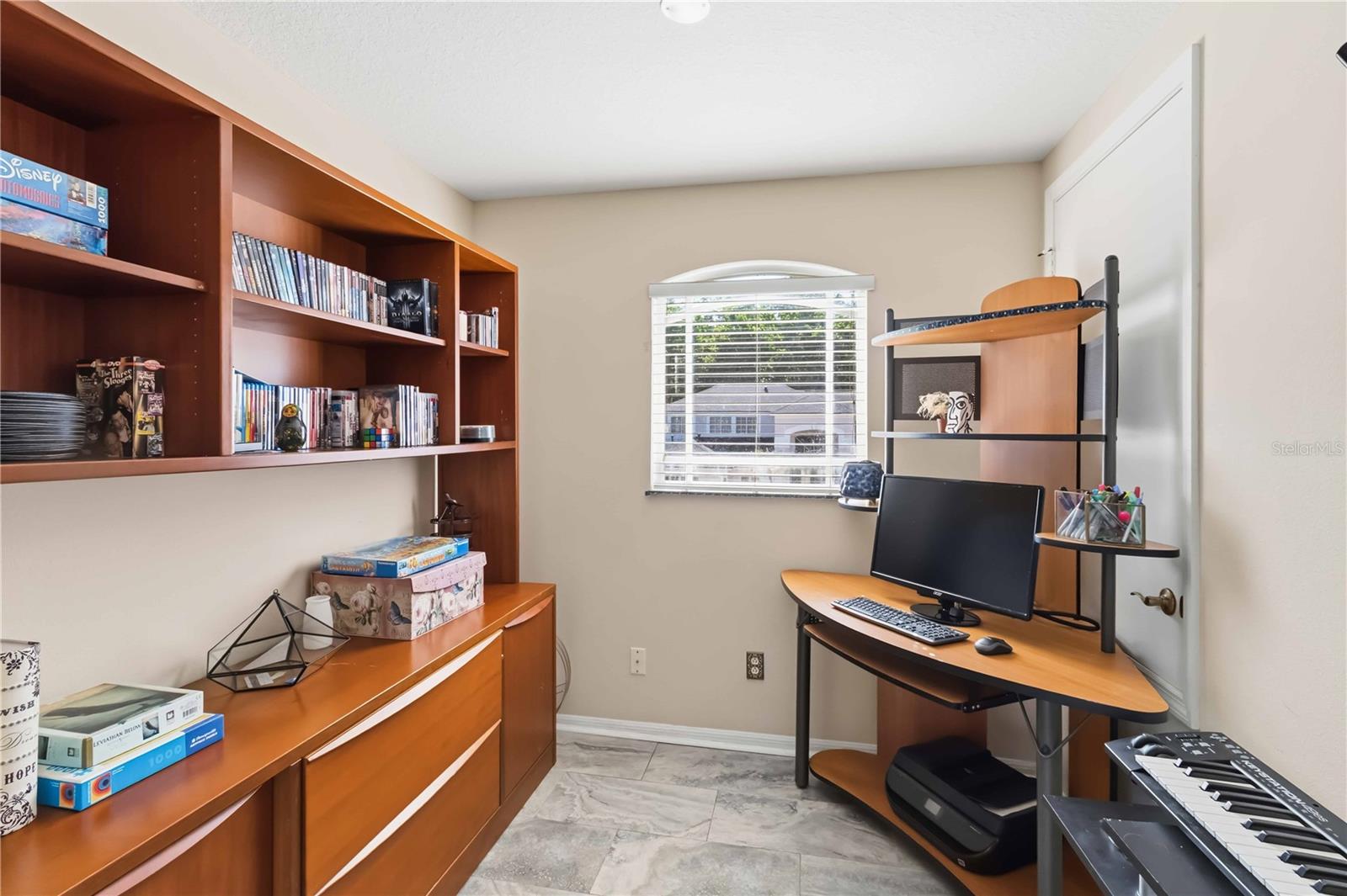 Image 40 of 58 For 10436 Canary Isle Drive