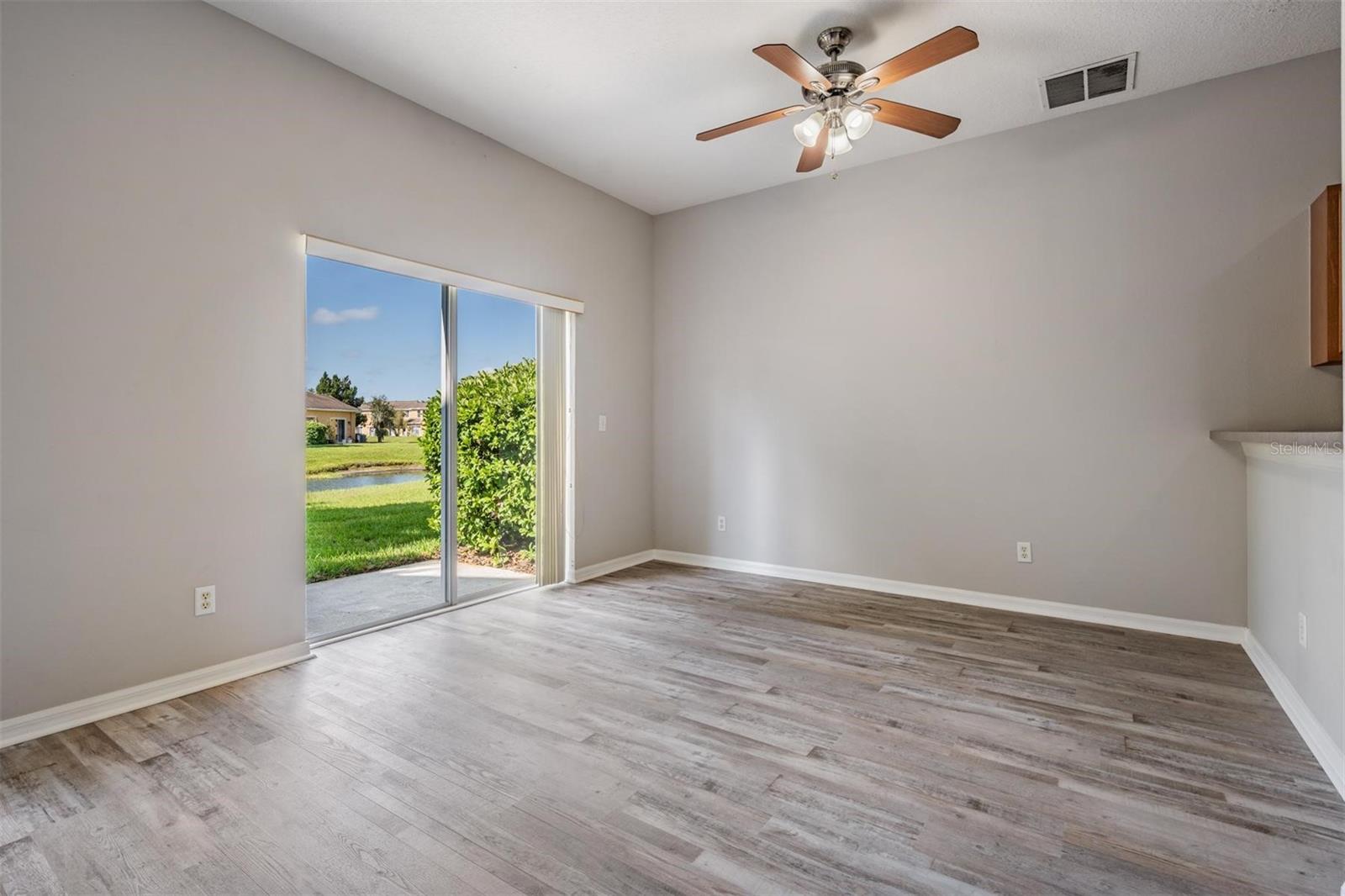 Image 8 of 53 For 9084 Iron Oak Avenue
