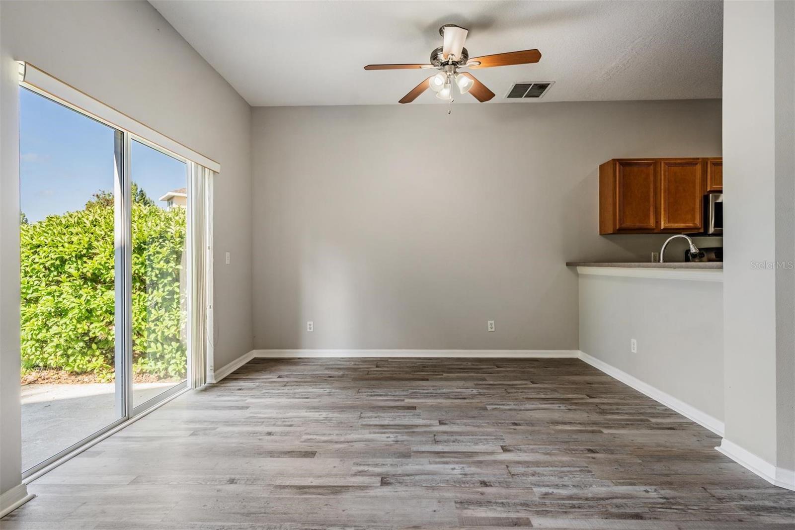 Image 9 of 53 For 9084 Iron Oak Avenue