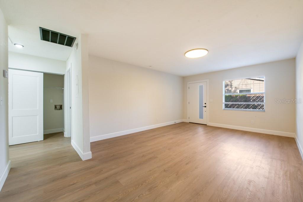 Image 15 of 26 For 3821 Everett Street