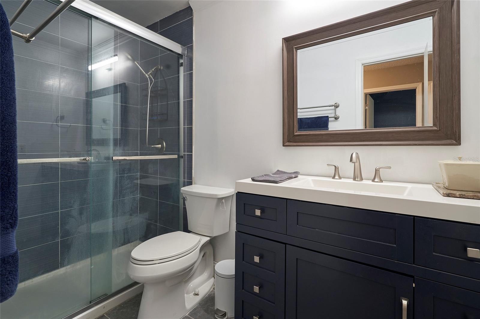 Image 18 of 26 For 11905 Lakemist Circle 74