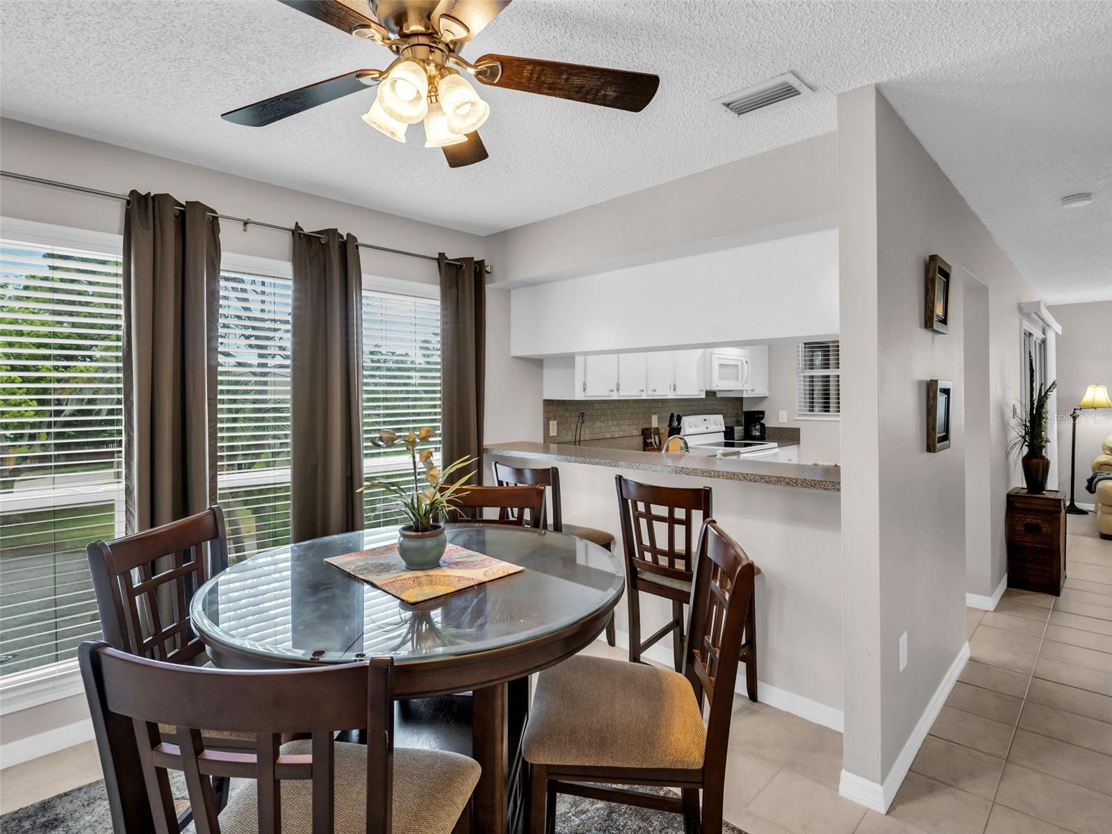 Image 11 of 61 For 608 Windrush Bay Drive 225