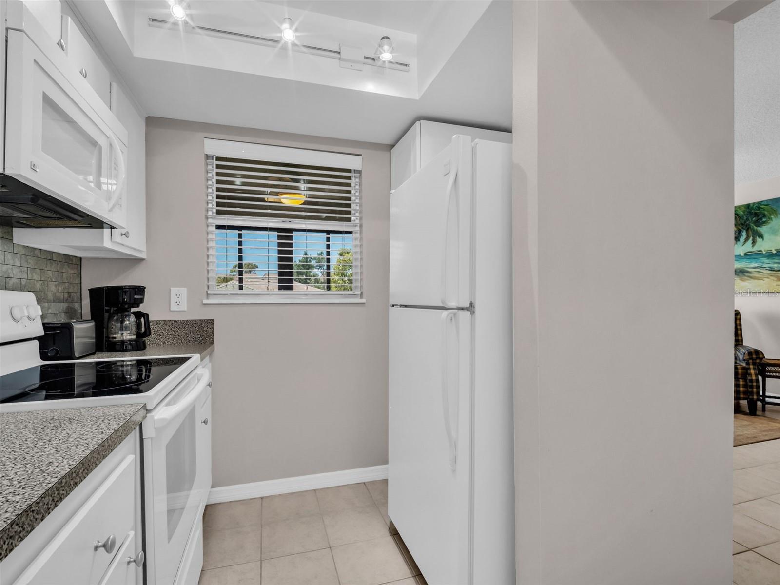 Image 17 of 61 For 608 Windrush Bay Drive 225