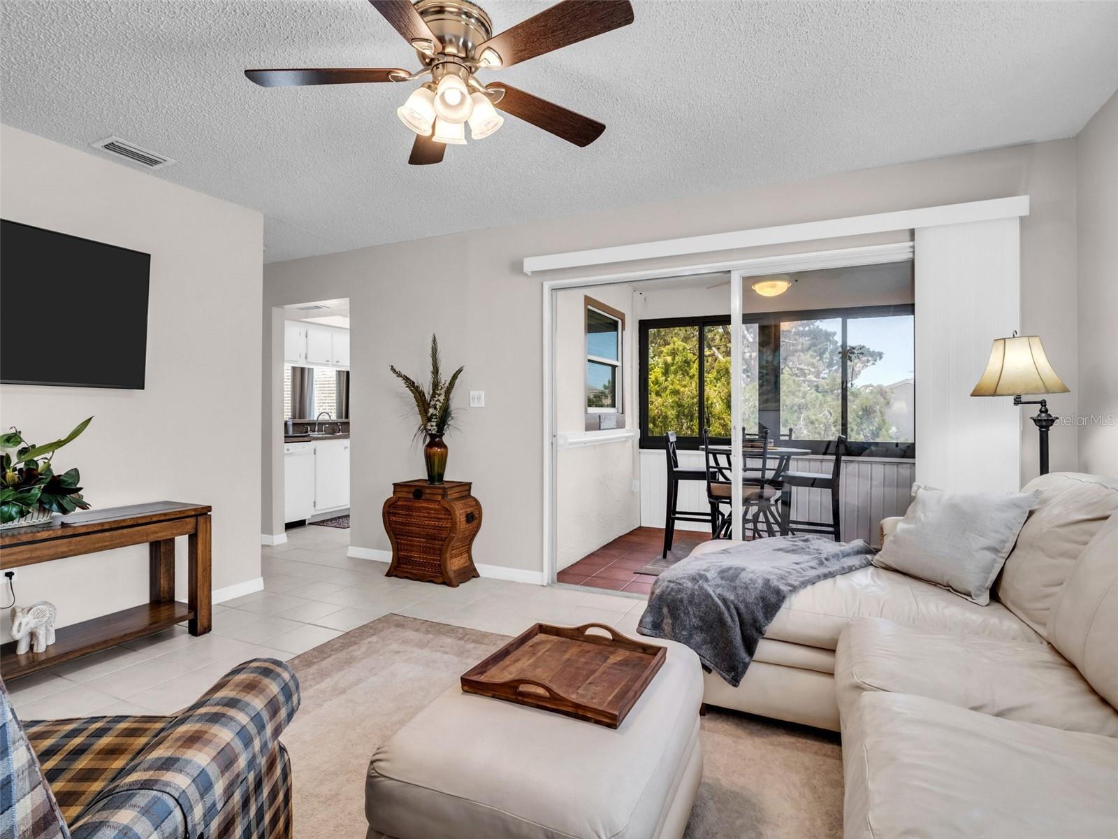 Image 5 of 61 For 608 Windrush Bay Drive 225