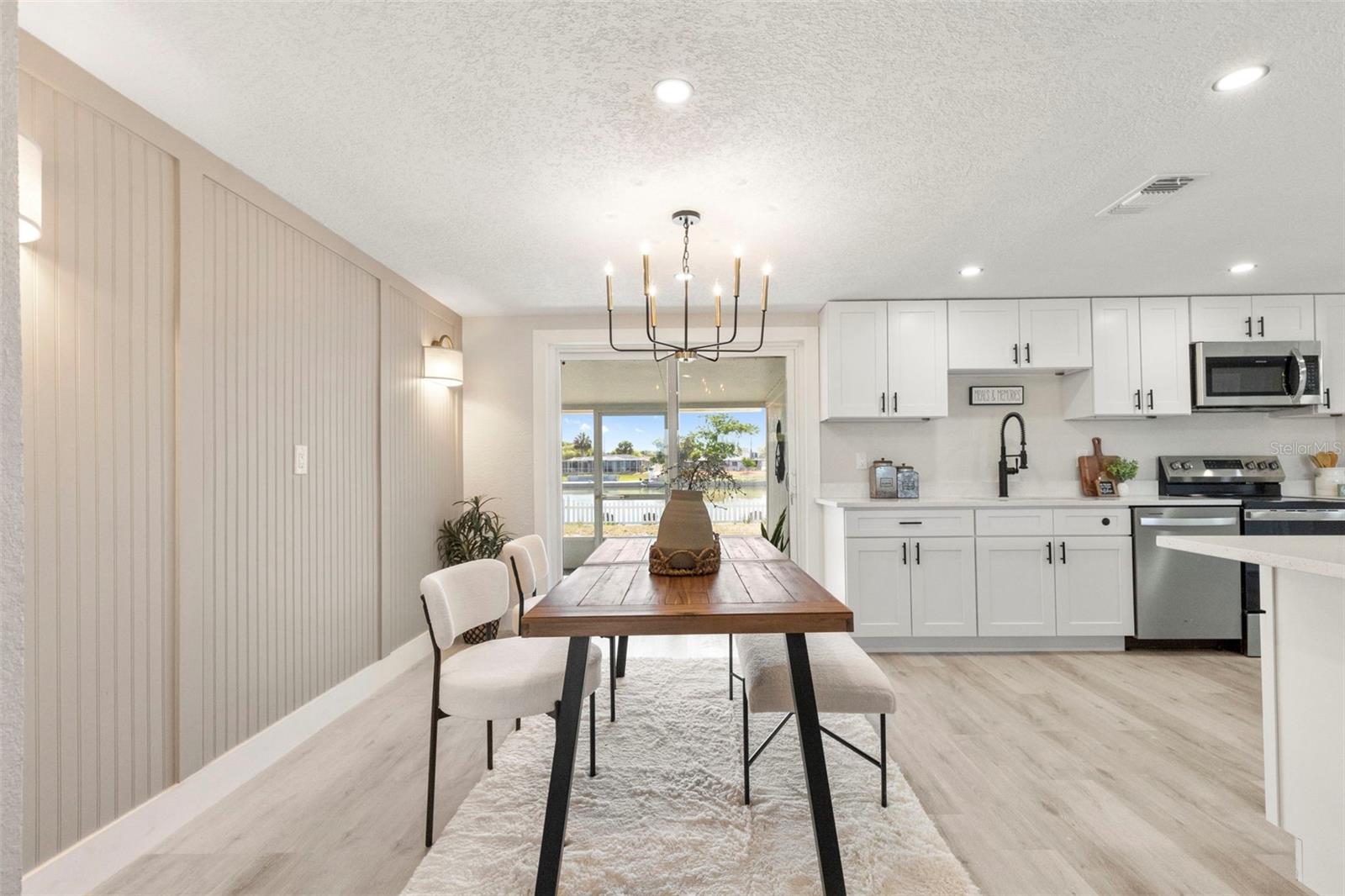 Image 21 of 88 For 10200 Amadeus Drive