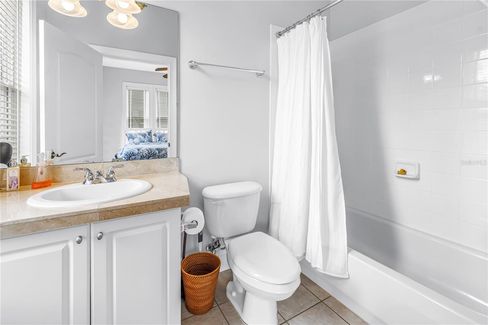 Image 41 of 100 For 1133 Abbeys Way