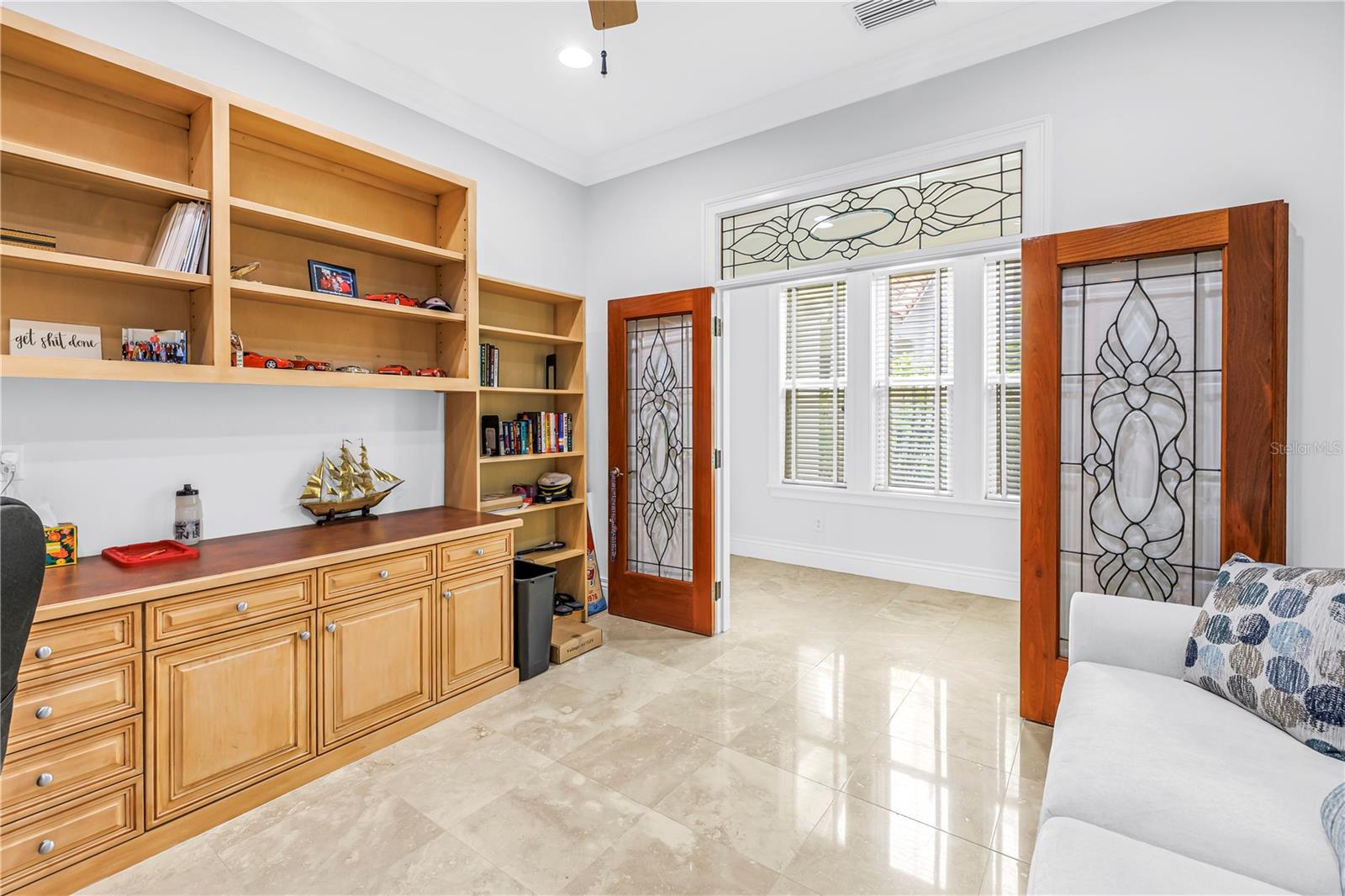 Image 6 of 100 For 1133 Abbeys Way