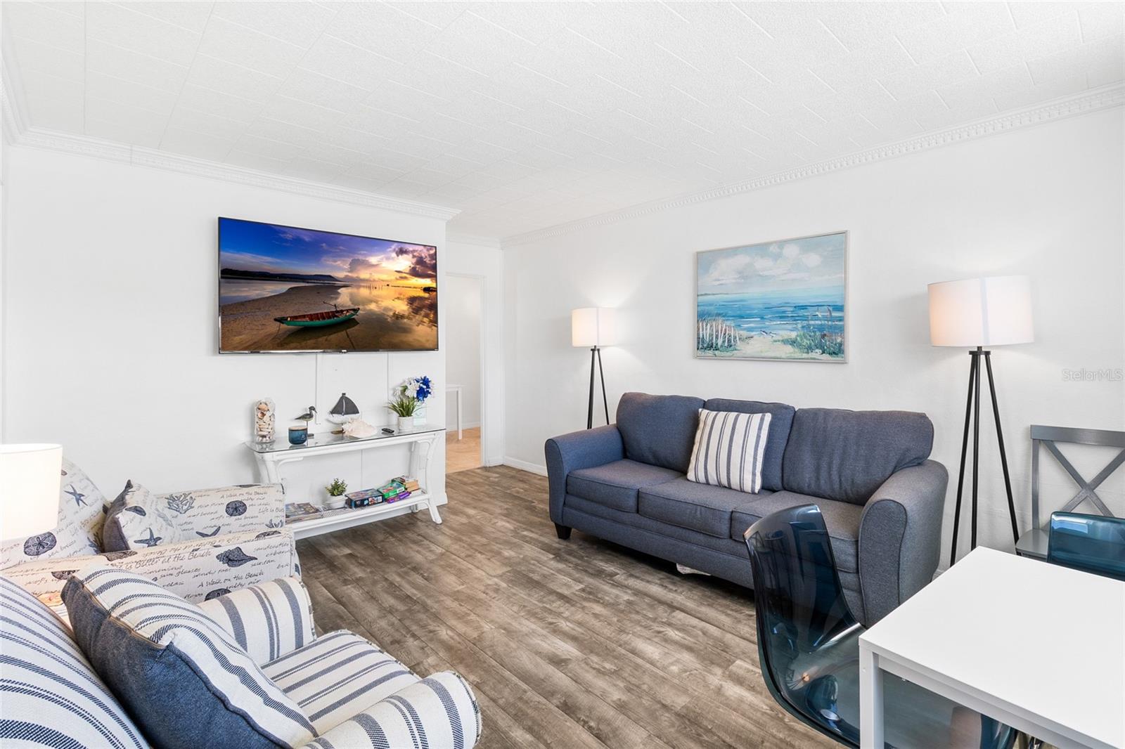 Image 10 of 38 For 11730 Gulf Boulevard 44