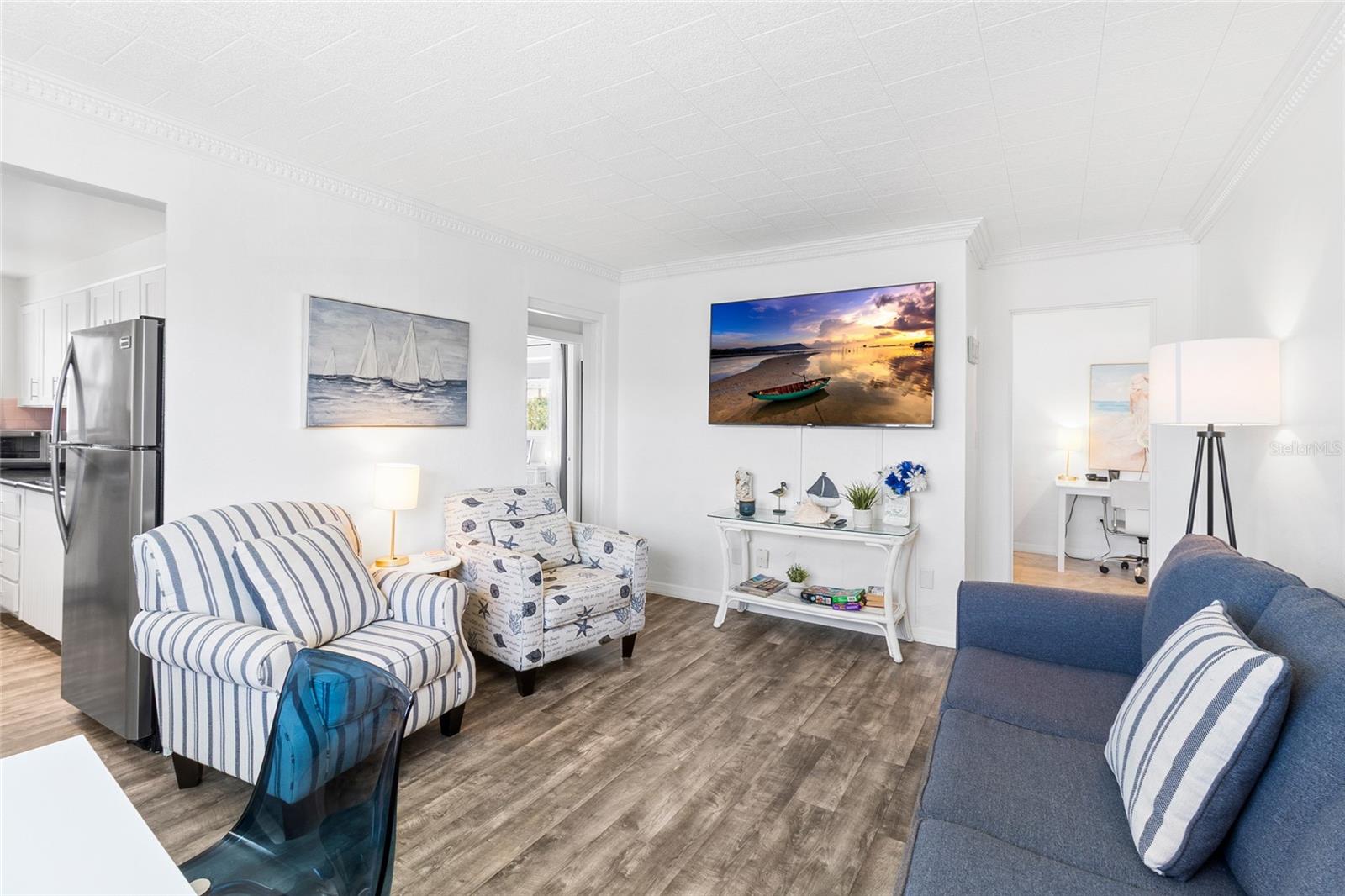 Image 11 of 38 For 11730 Gulf Boulevard 44