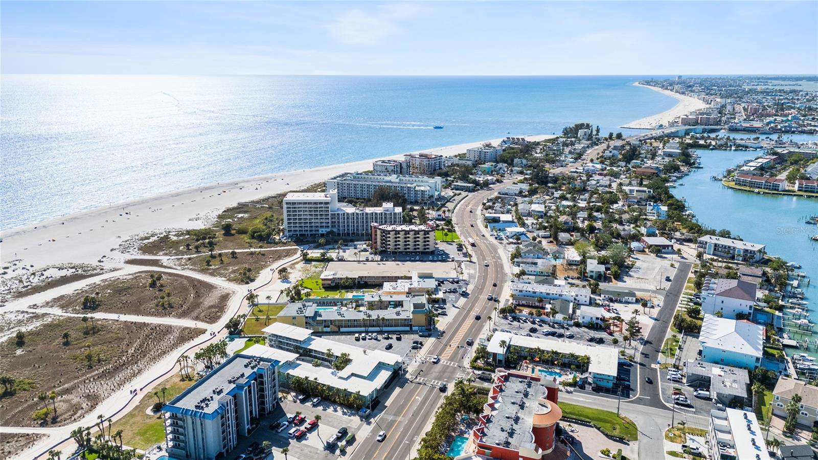 Image 3 of 38 For 11730 Gulf Boulevard 44