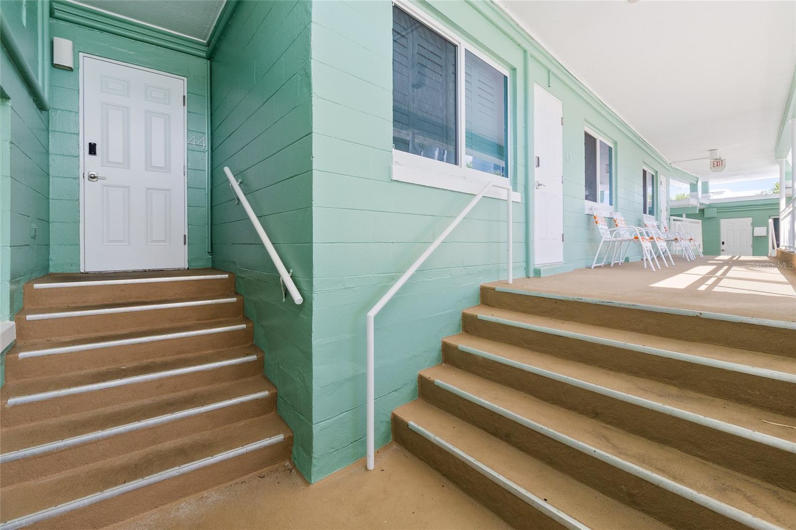 Image 6 of 38 For 11730 Gulf Boulevard 44