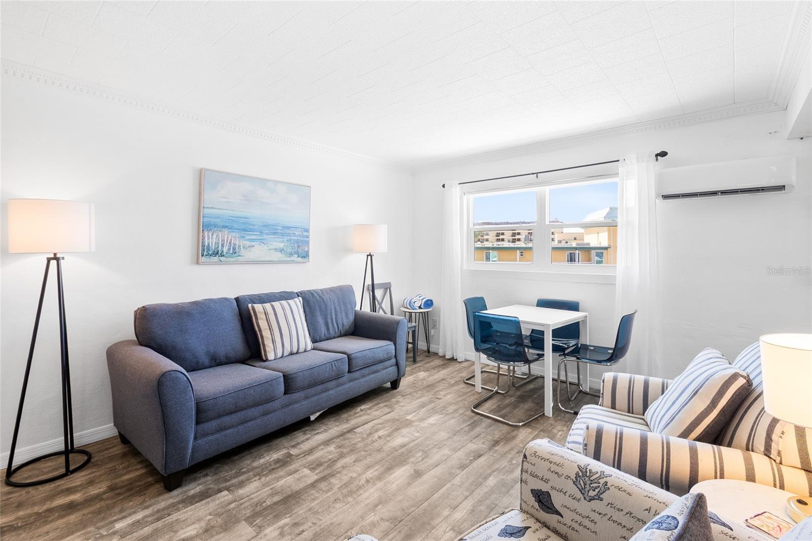 Image 9 of 38 For 11730 Gulf Boulevard 44