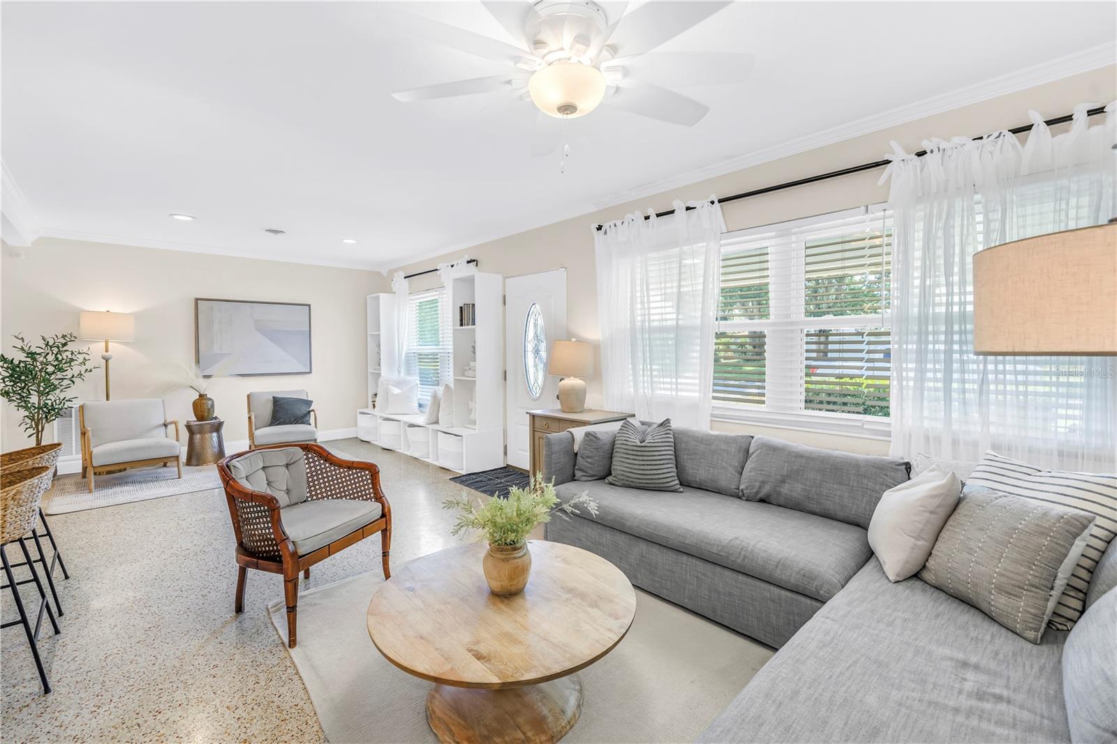 Image 13 of 92 For 4039 Alberca Way S