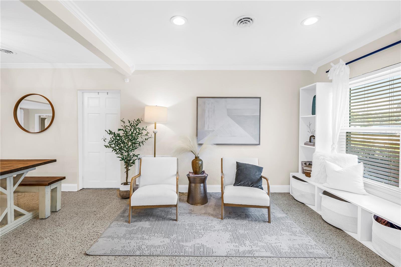 Image 16 of 92 For 4039 Alberca Way S