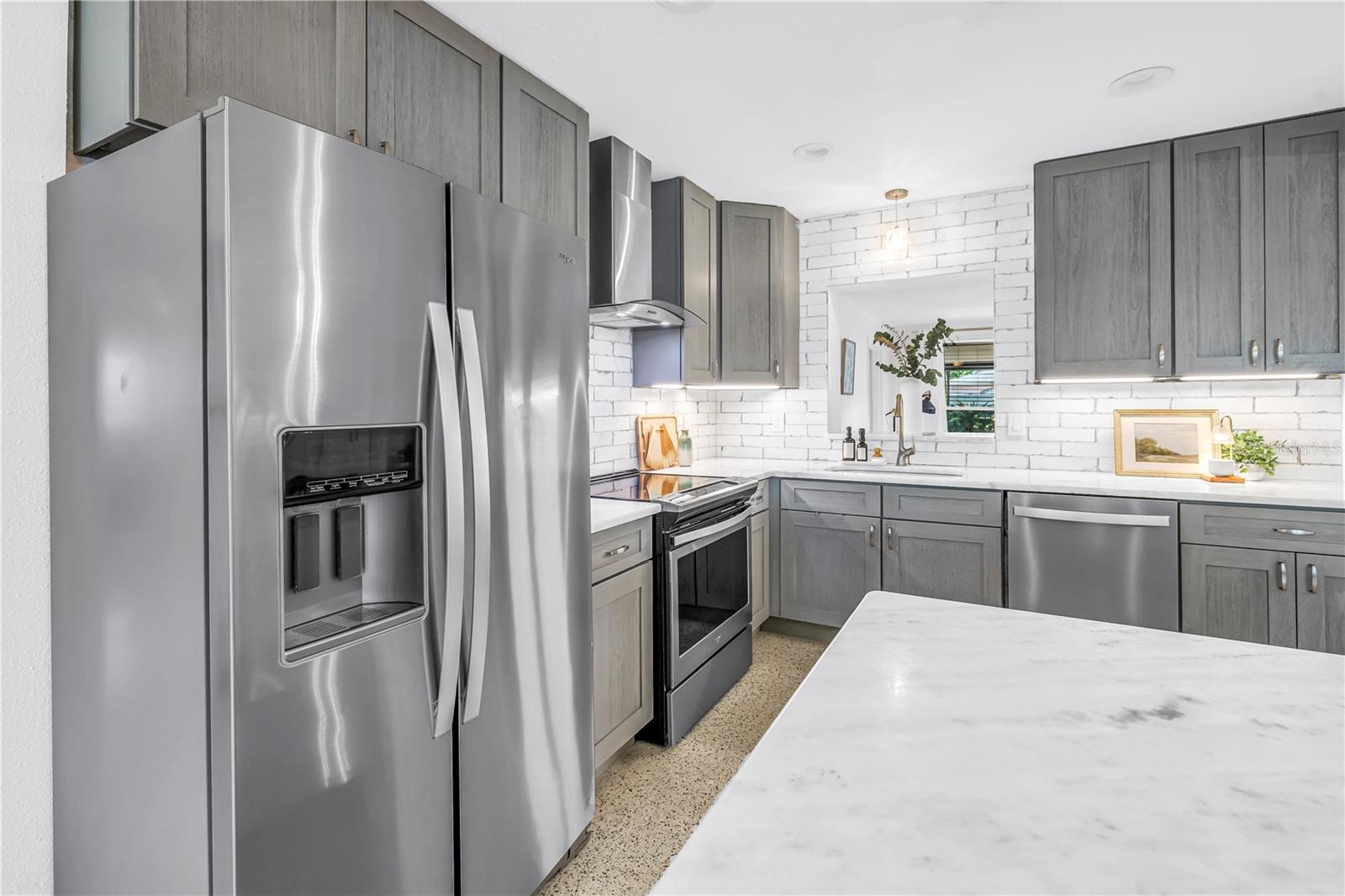 Image 18 of 92 For 4039 Alberca Way S