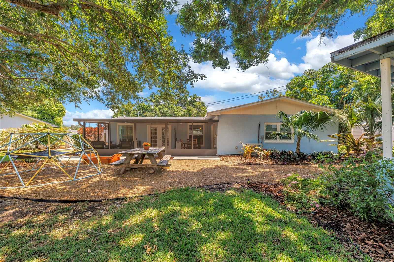 Image 2 of 92 For 4039 Alberca Way S