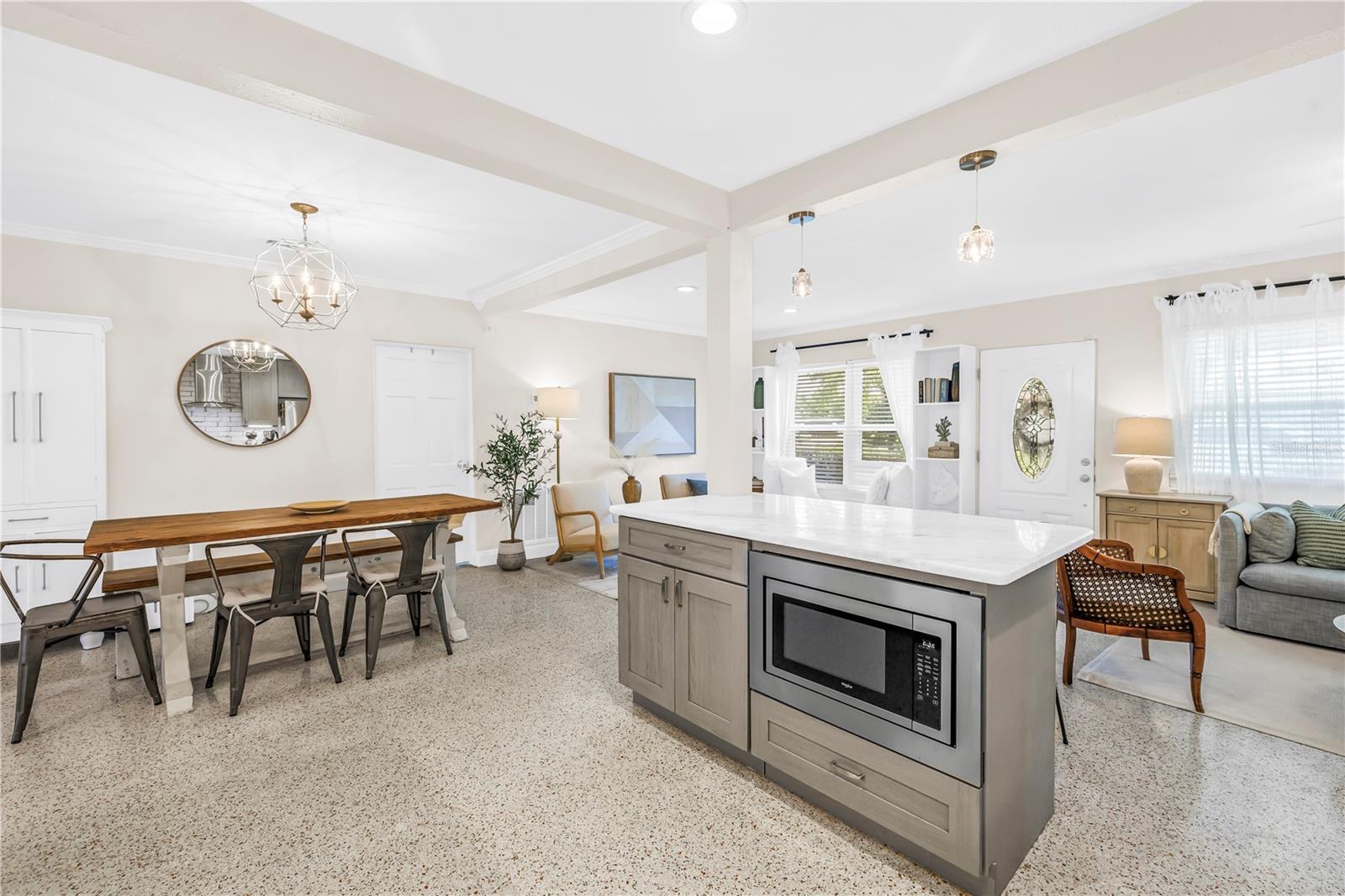 Image 24 of 92 For 4039 Alberca Way S