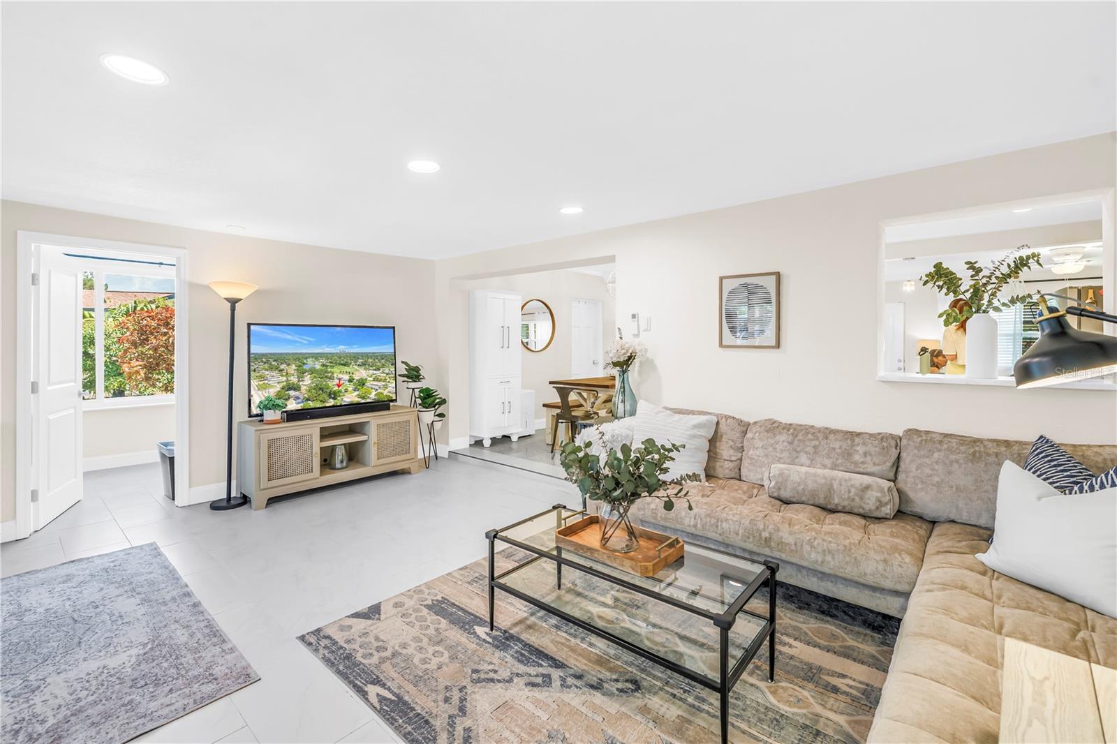 Image 30 of 92 For 4039 Alberca Way S