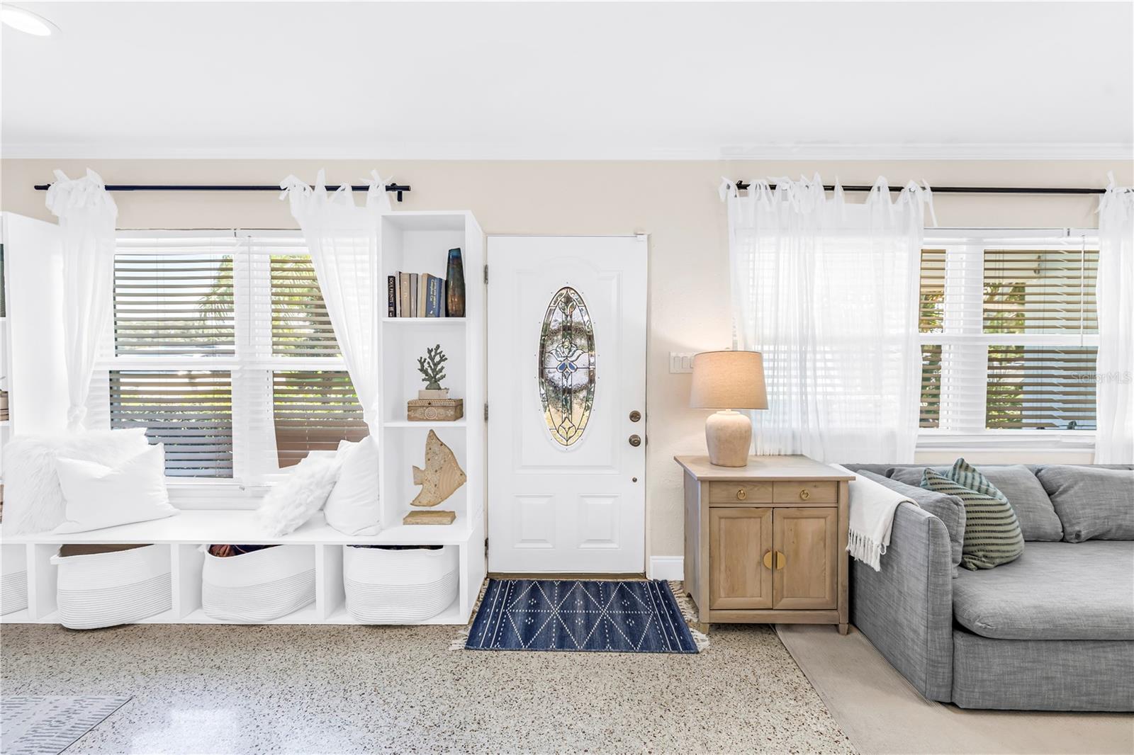 Image 7 of 92 For 4039 Alberca Way S