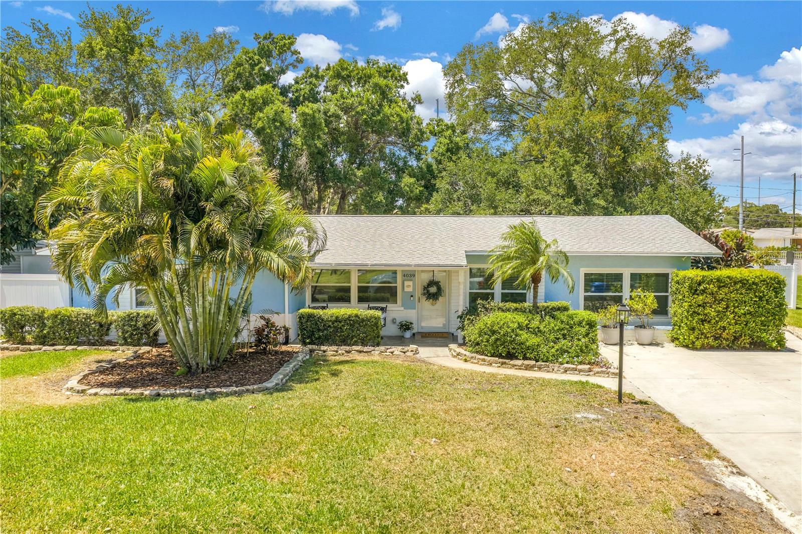 Image 77 of 92 For 4039 Alberca Way S