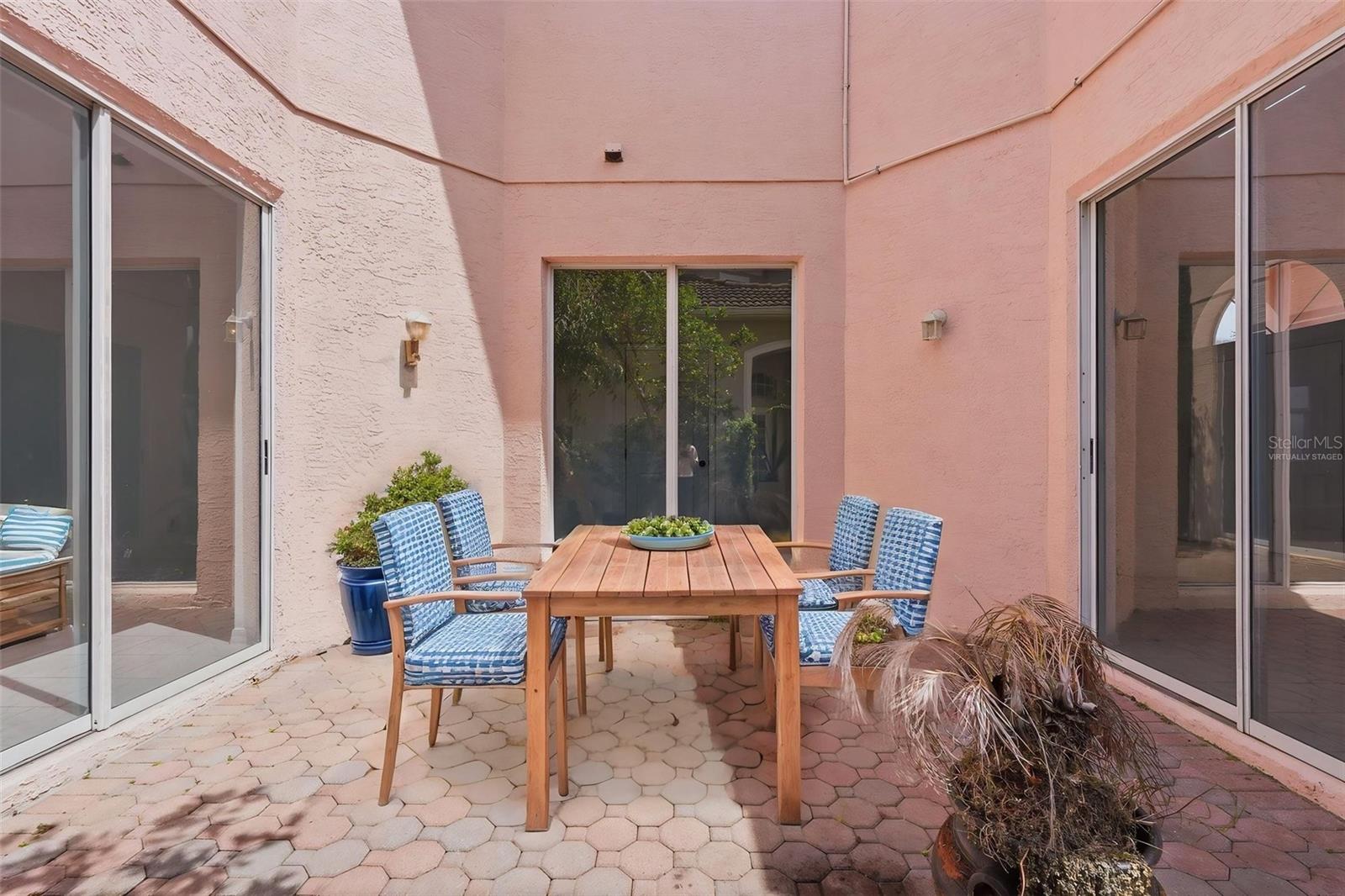 Listing photo id 49 for 10621 Hatteras Drive