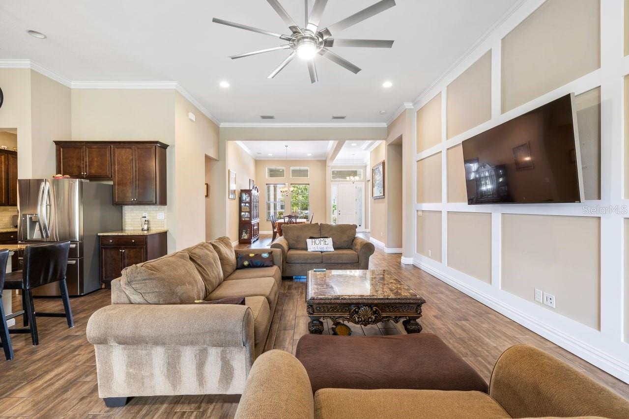 Listing photo id 24 for 16726 Courtyard Loop