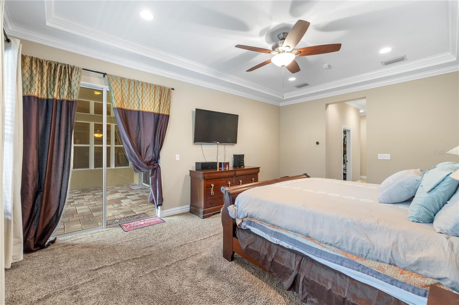 Listing photo id 50 for 16726 Courtyard Loop