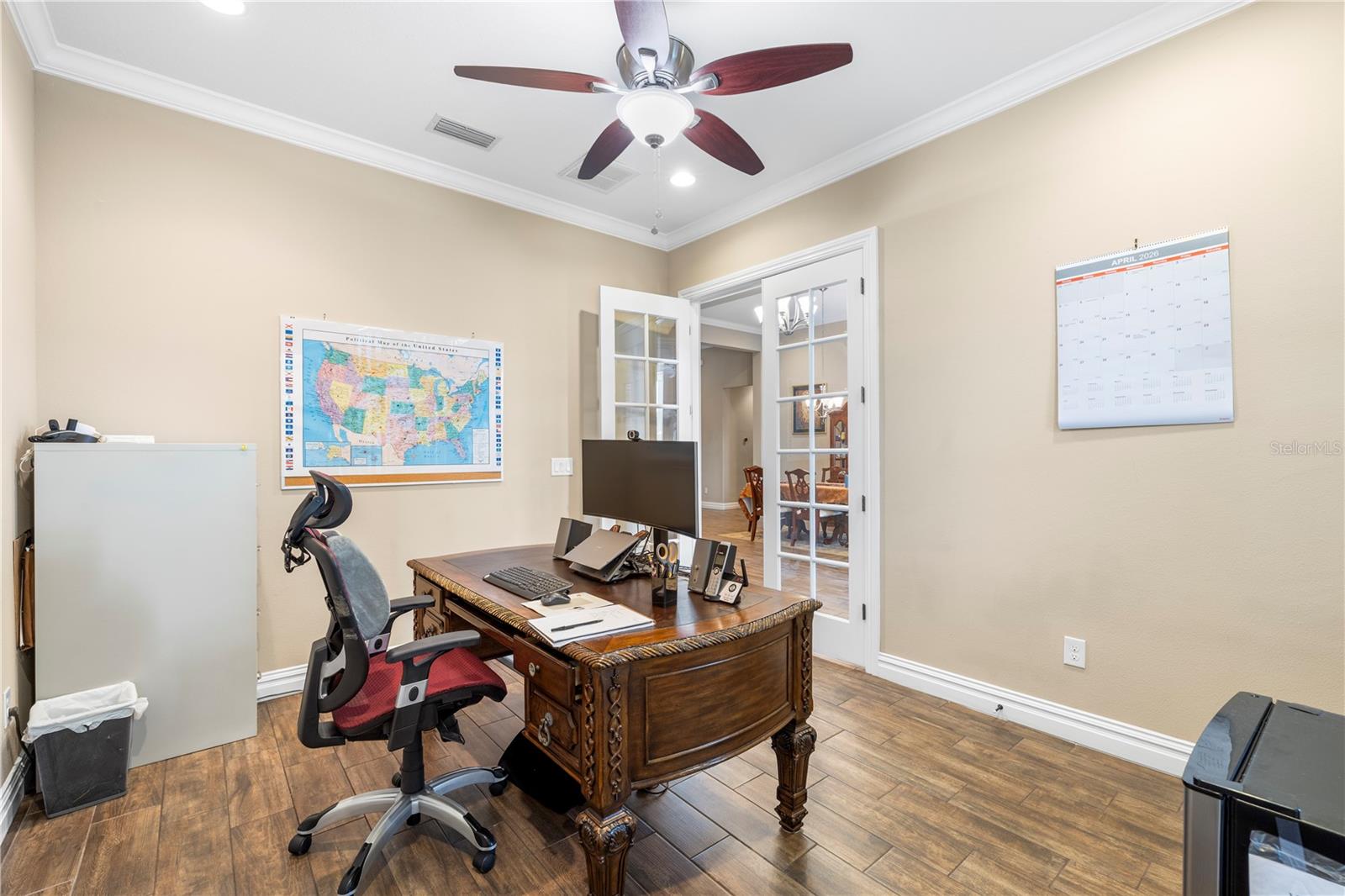 Listing photo id 52 for 16726 Courtyard Loop