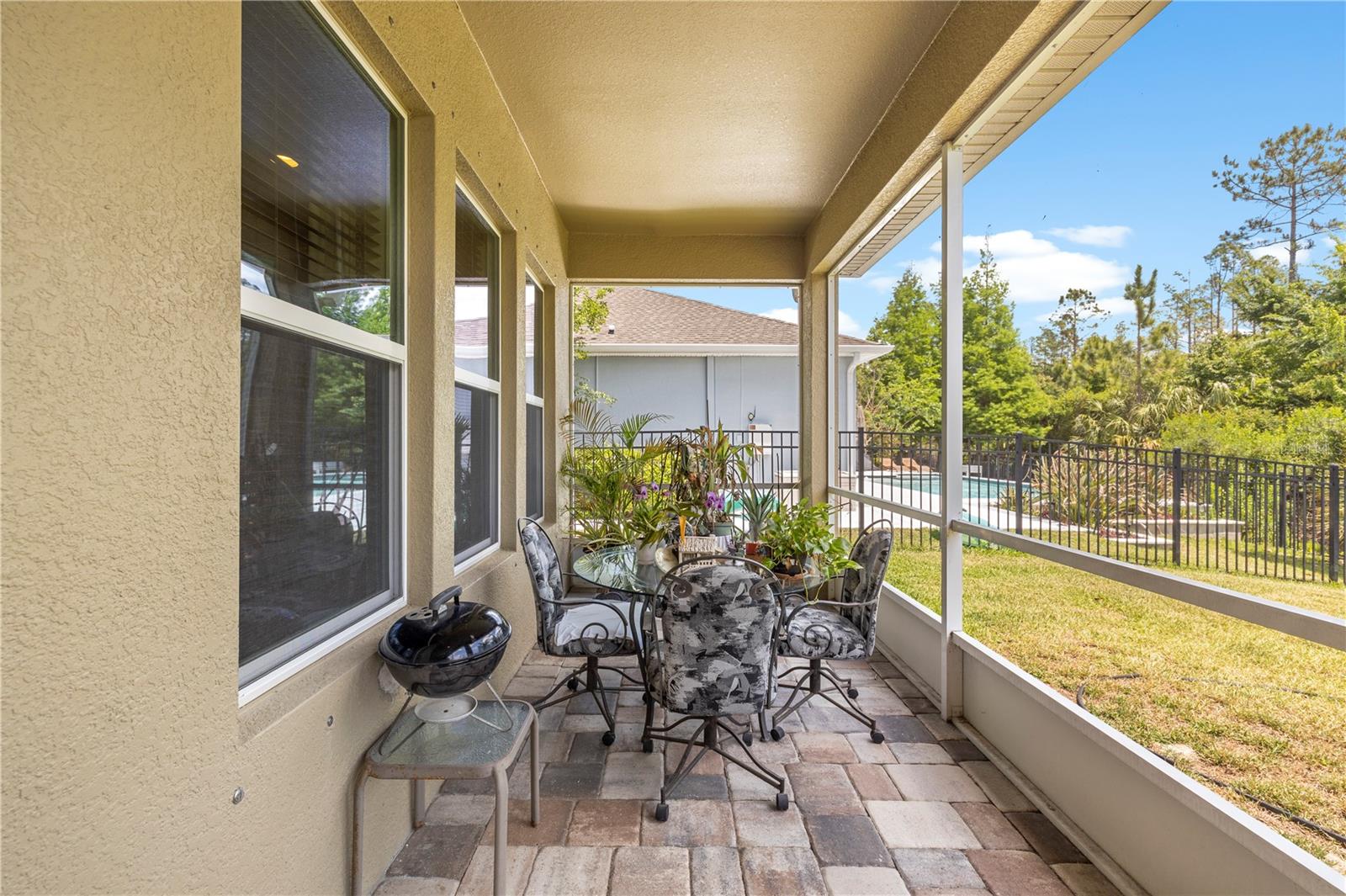Listing photo id 57 for 16726 Courtyard Loop