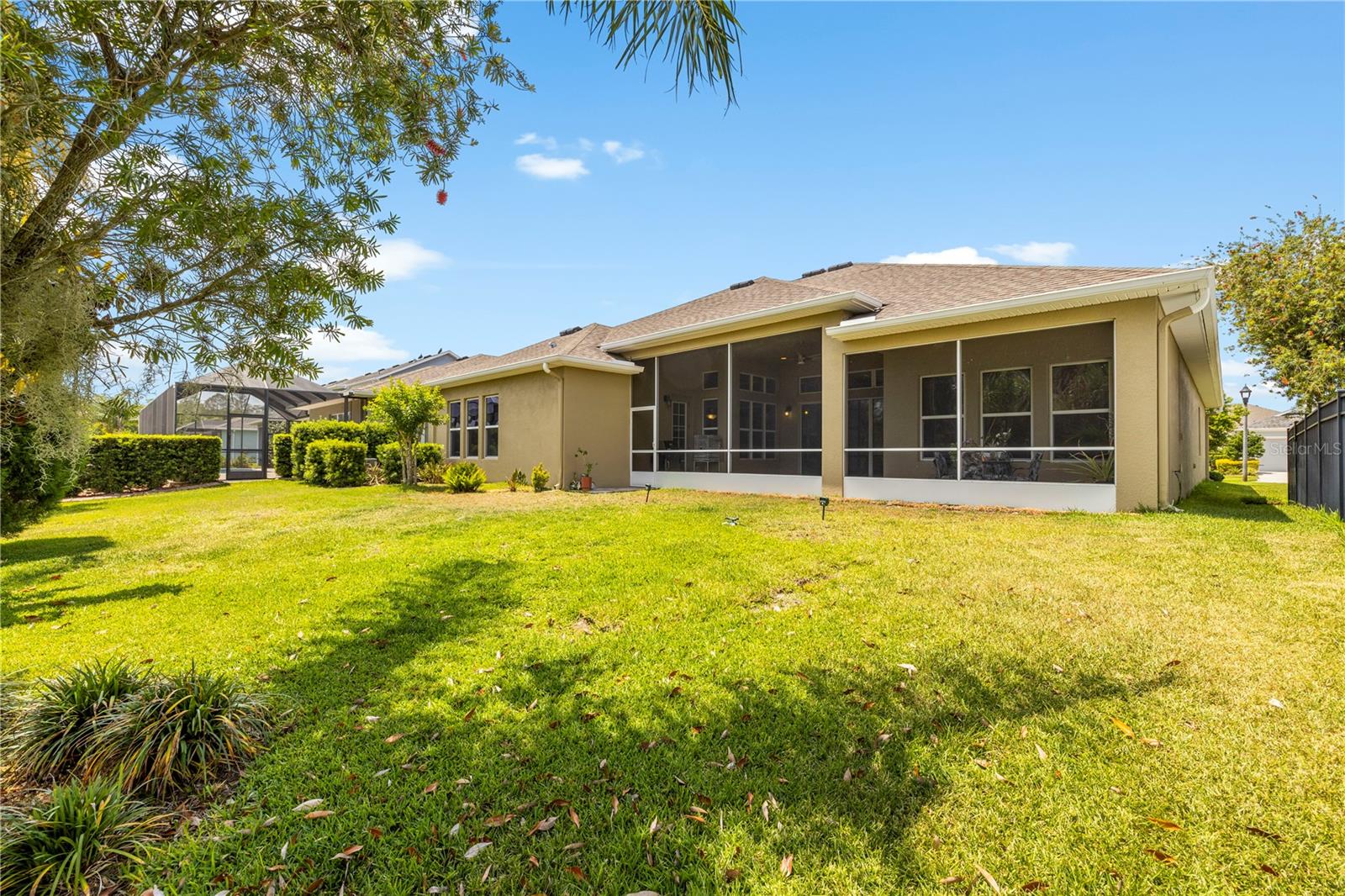 Listing photo id 60 for 16726 Courtyard Loop