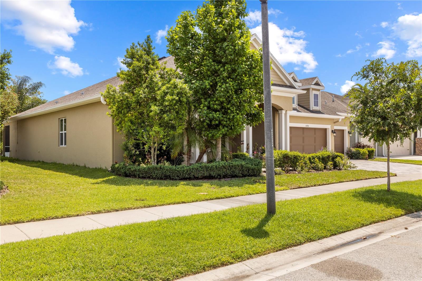 Listing photo id 62 for 16726 Courtyard Loop