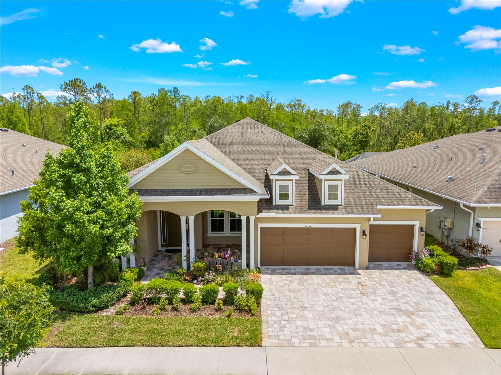 Listing photo id 69 for 16726 Courtyard Loop