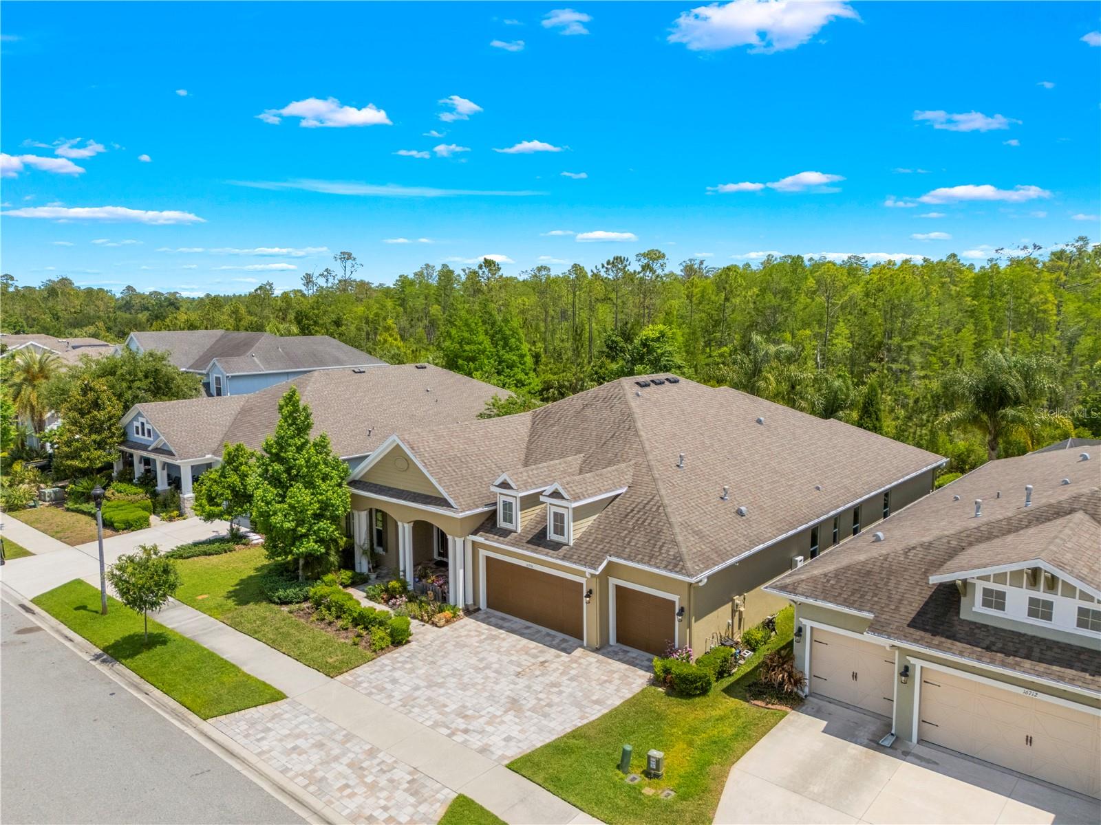 Listing photo id 70 for 16726 Courtyard Loop
