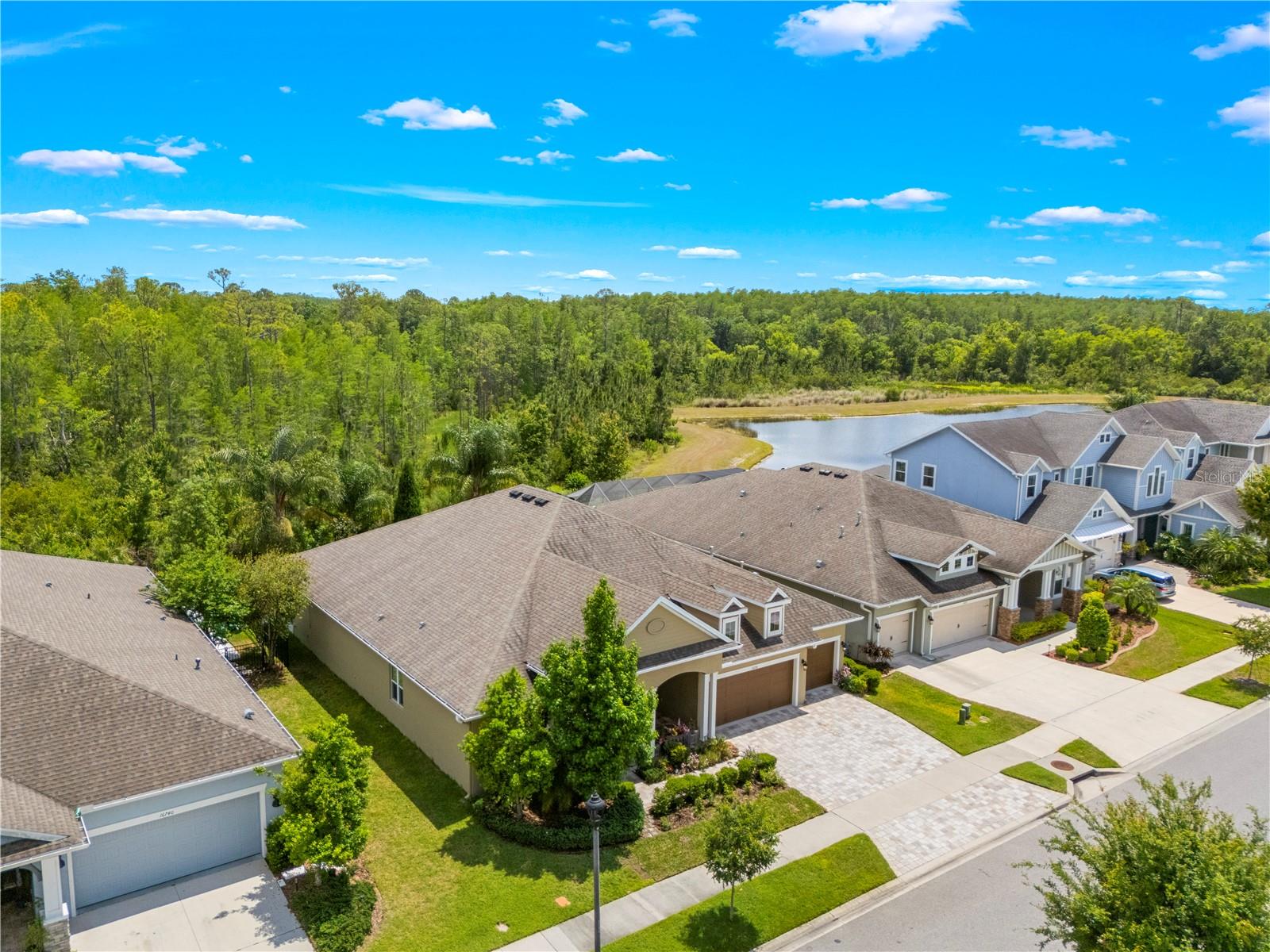 Listing photo id 71 for 16726 Courtyard Loop