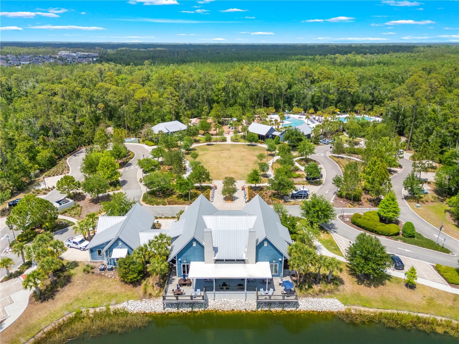 Listing photo id 82 for 16726 Courtyard Loop