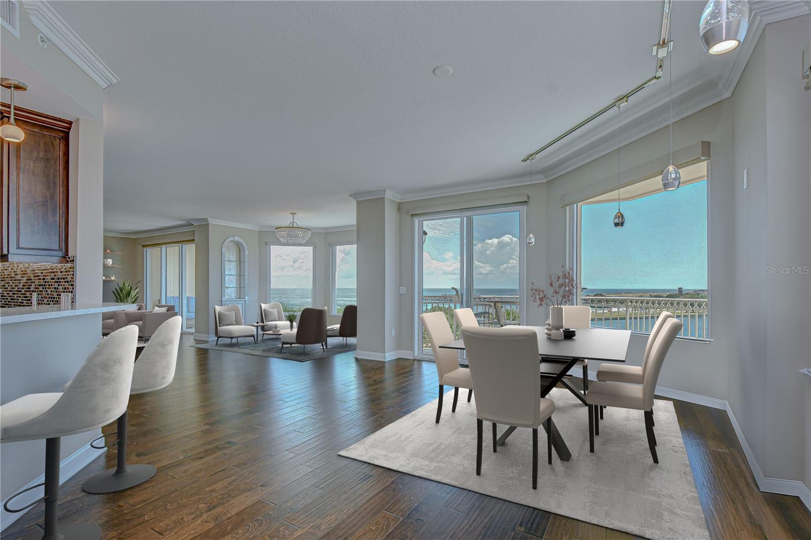 Image 13 of 85 For 555 5th Avenue Ne 711