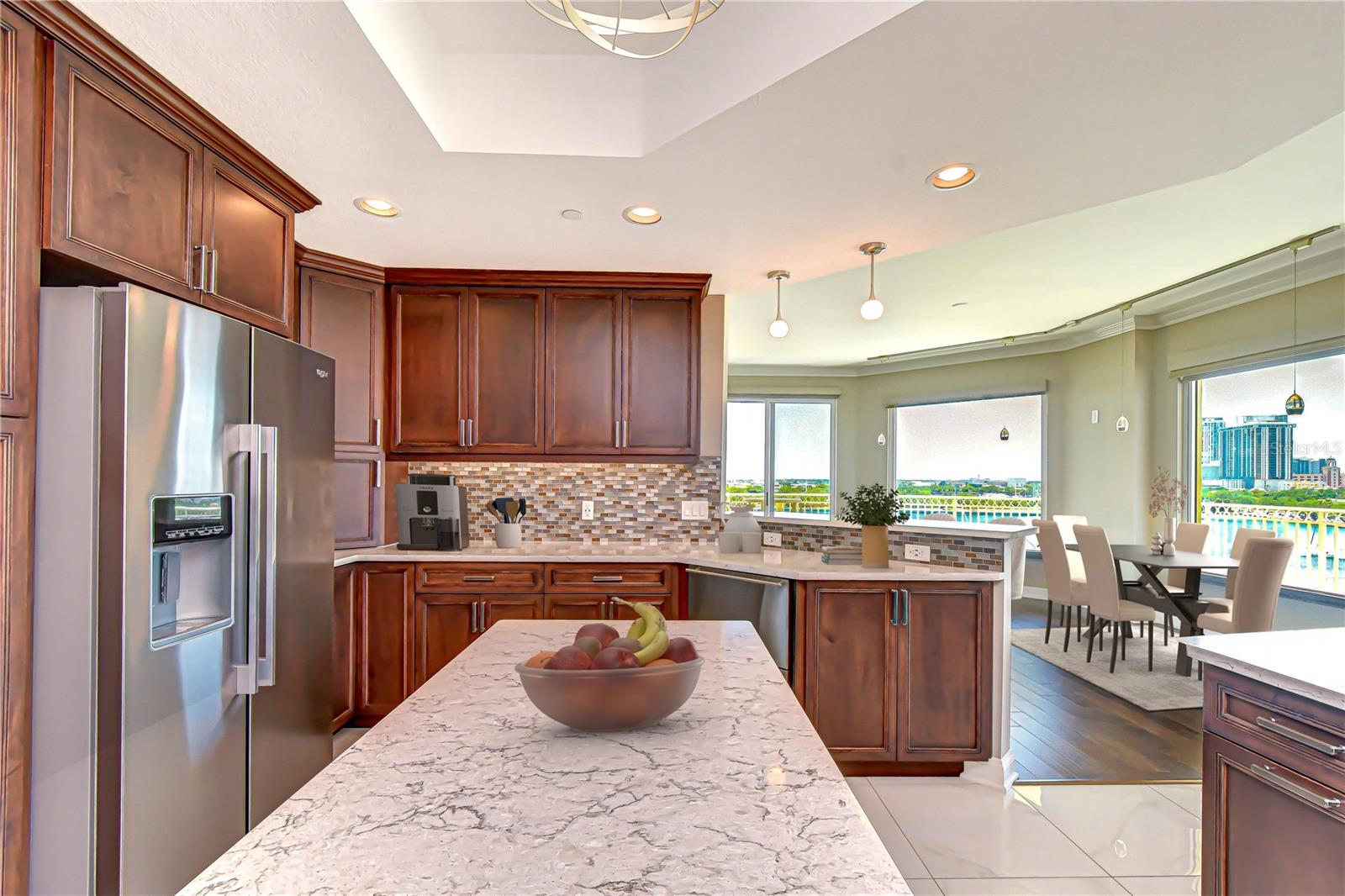 Image 14 of 85 For 555 5th Avenue Ne 711