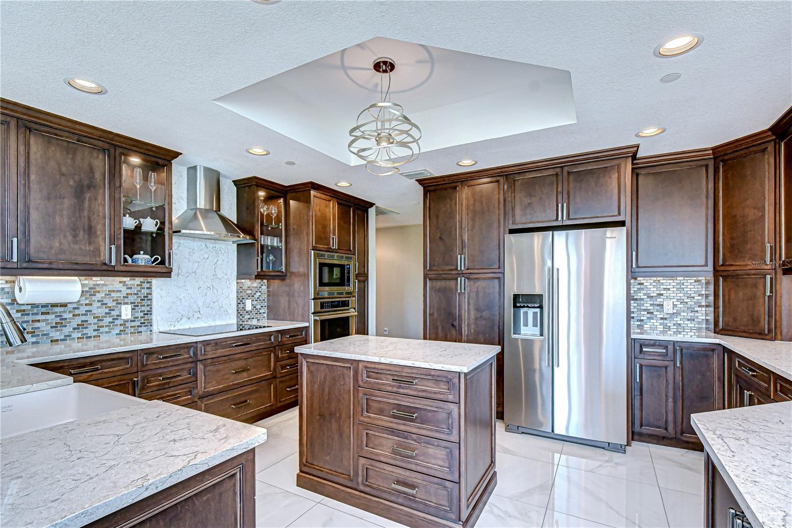 Image 16 of 85 For 555 5th Avenue Ne 711