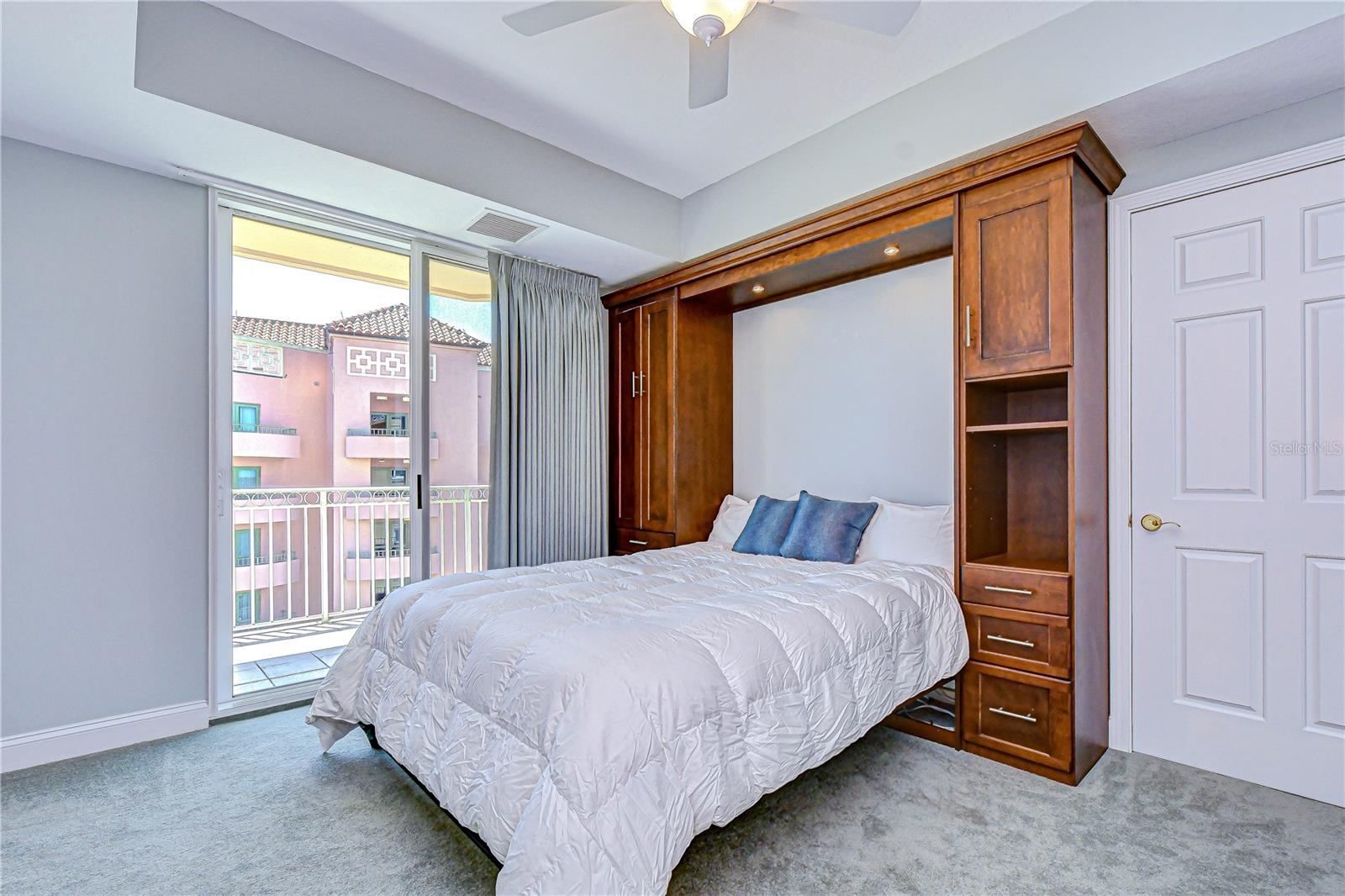 Image 38 of 85 For 555 5th Avenue Ne 711