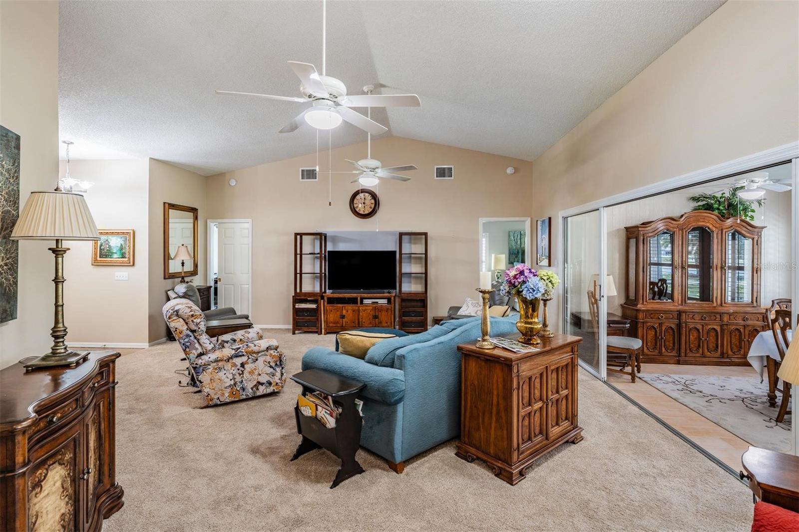 Image 4 of 39 For 1237 Almondwood Drive