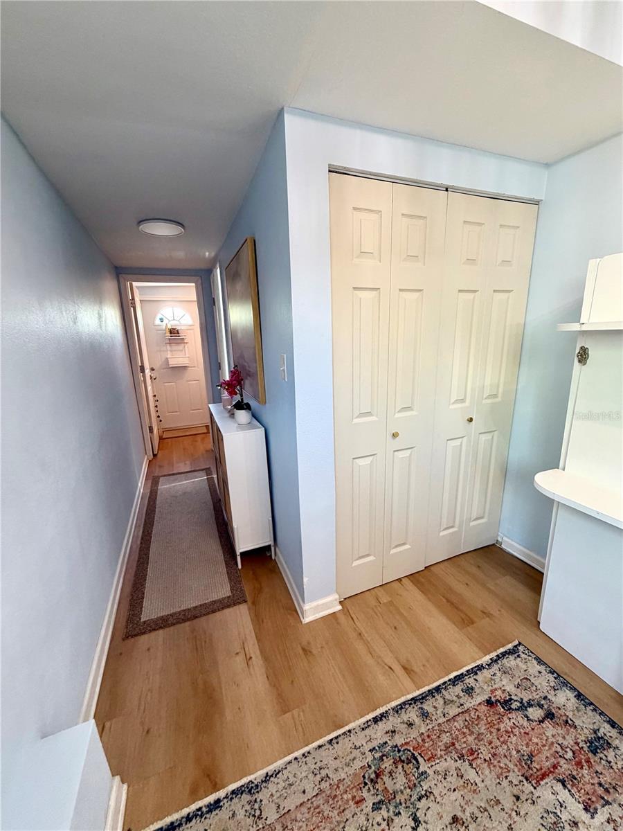 Image 18 of 25 For 2842 15th Avenue N