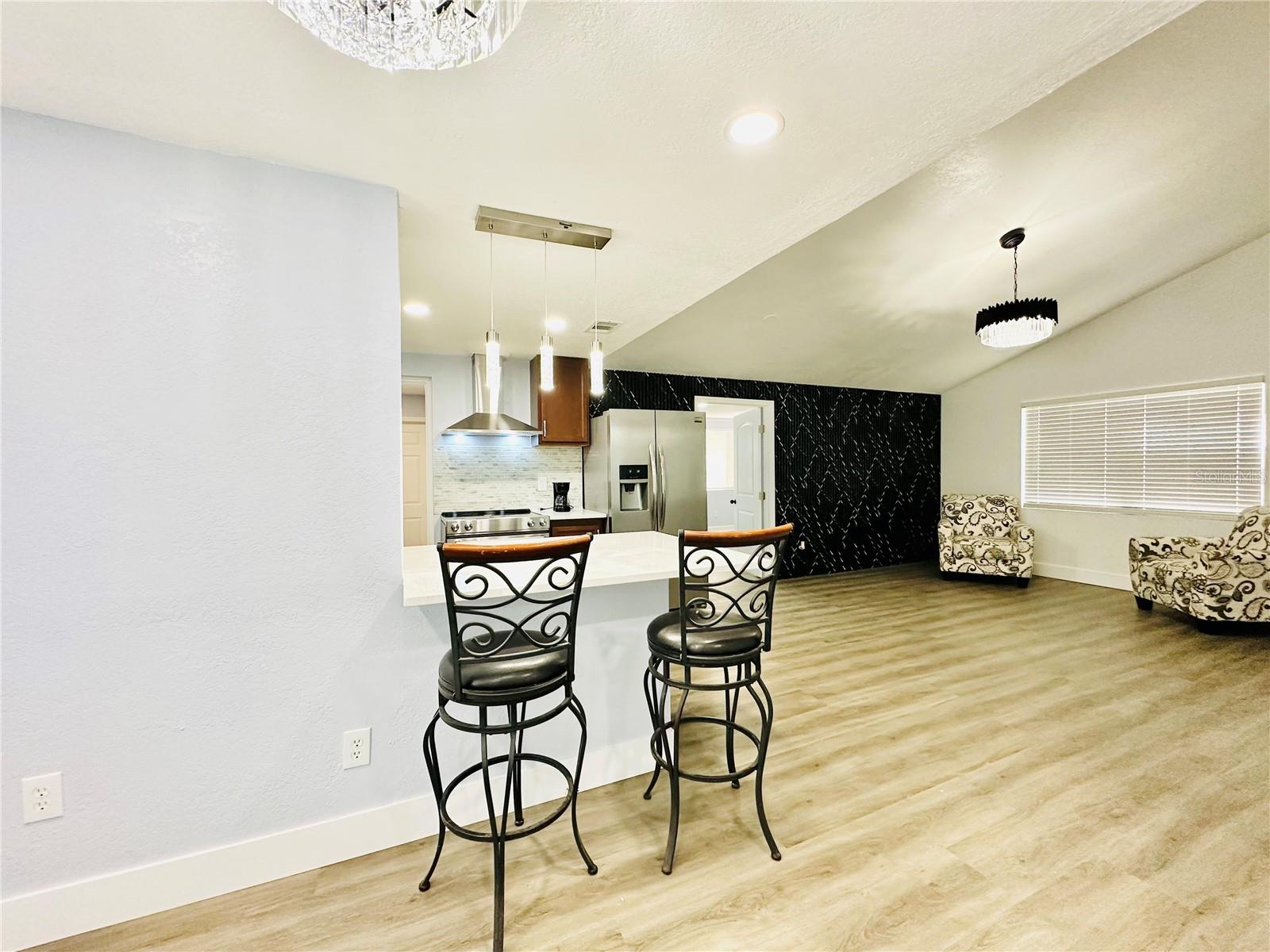 Image 21 of 98 For 8203 Olivewood Place