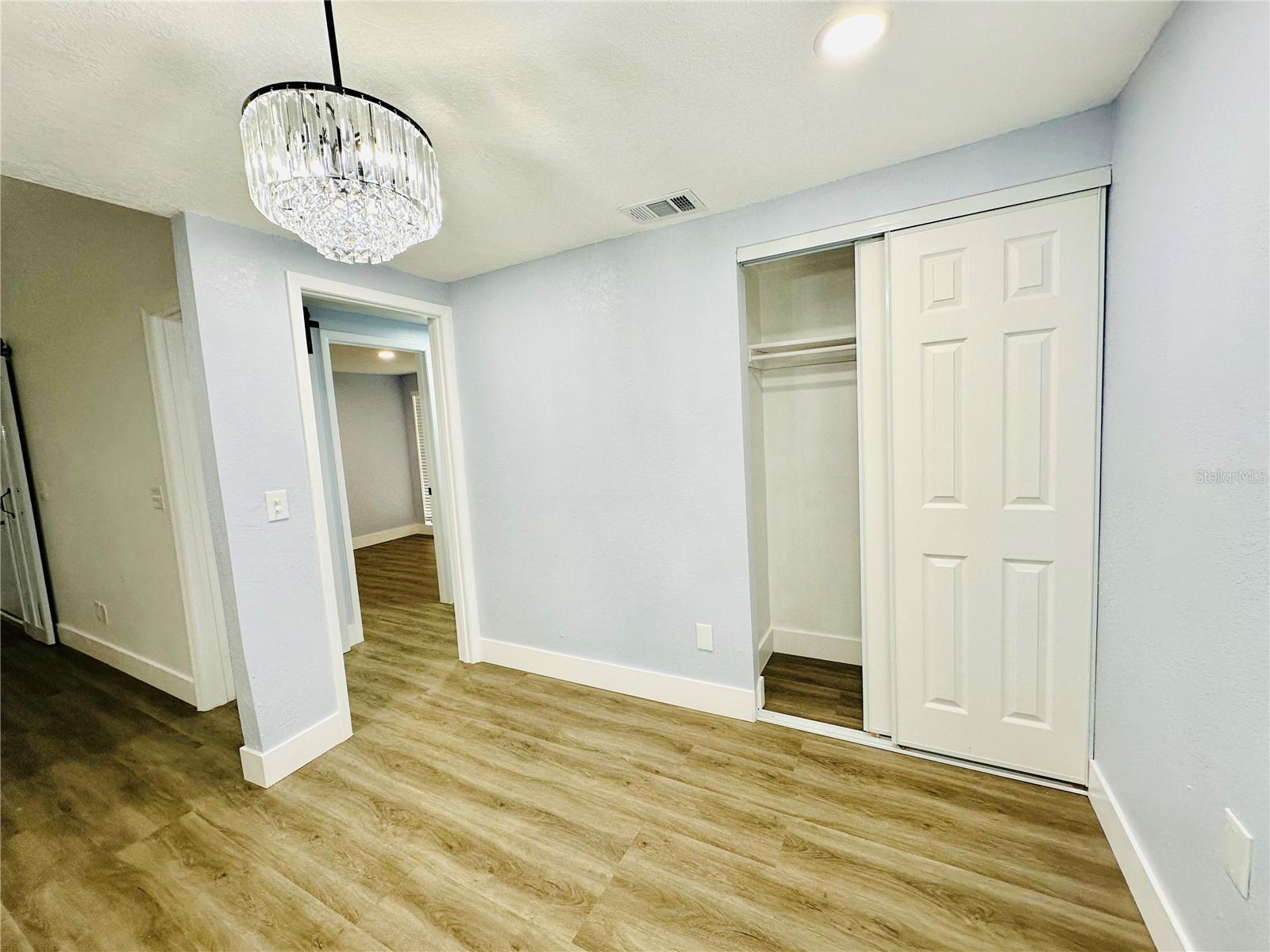 Image 29 of 98 For 8203 Olivewood Place