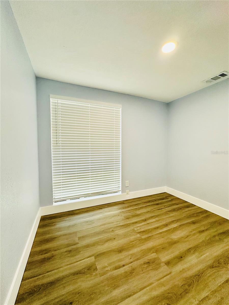 Image 38 of 98 For 8203 Olivewood Place